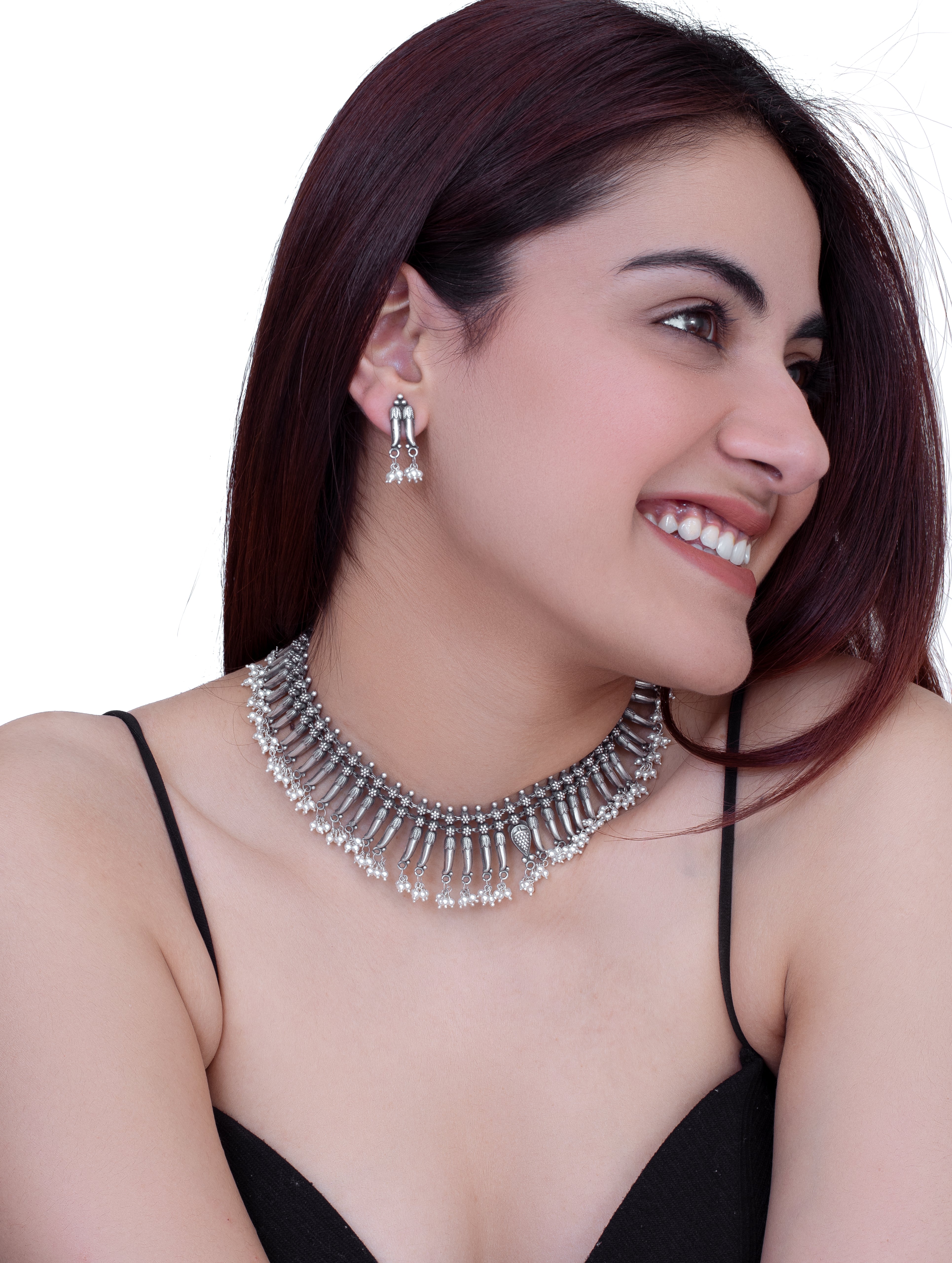 Oxidized Silver Short Necklace & Basra Pearl Earrings Set