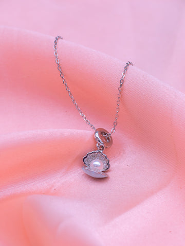 Silver Shell Pendant Chain