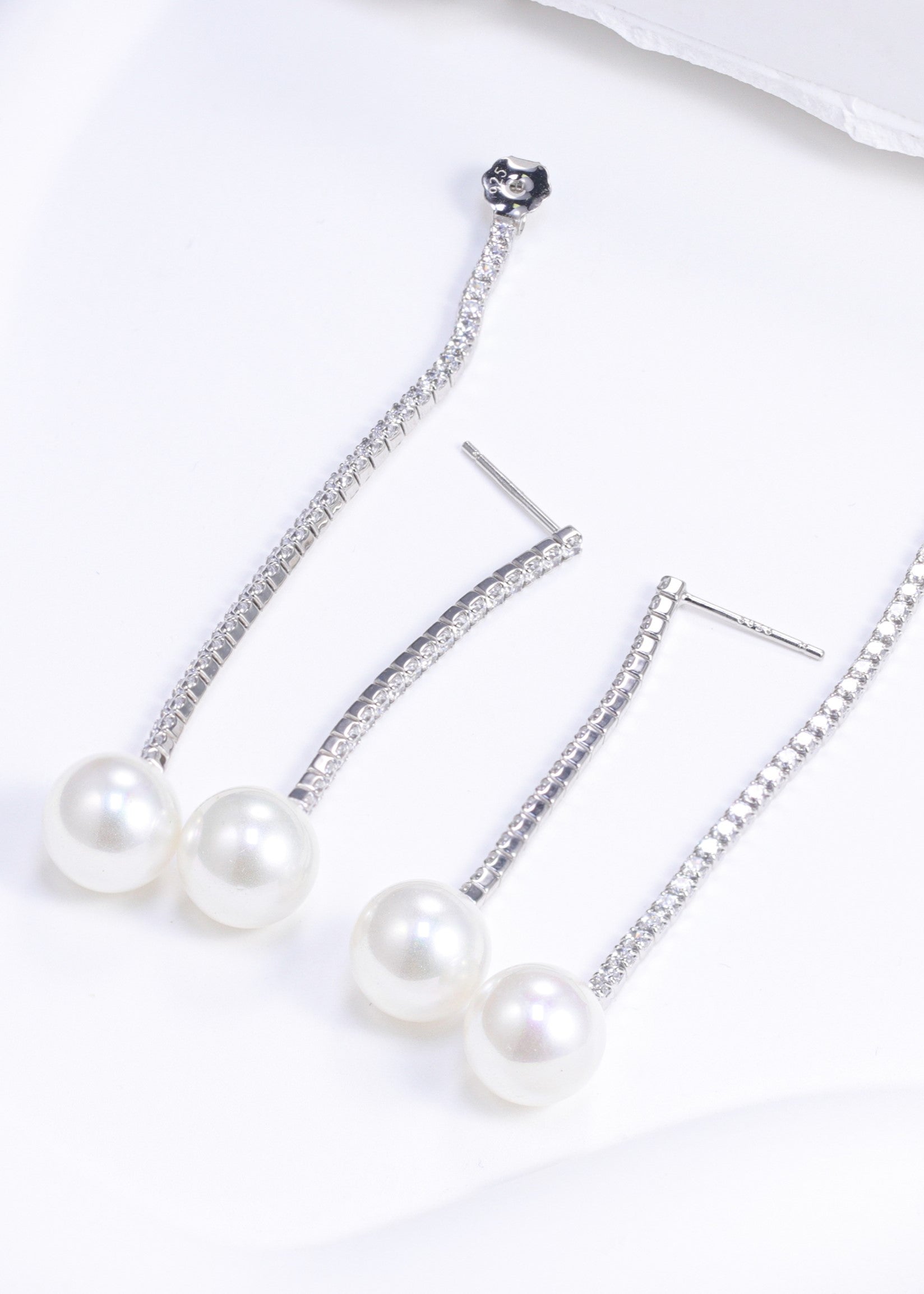 EARRING KSENG000326