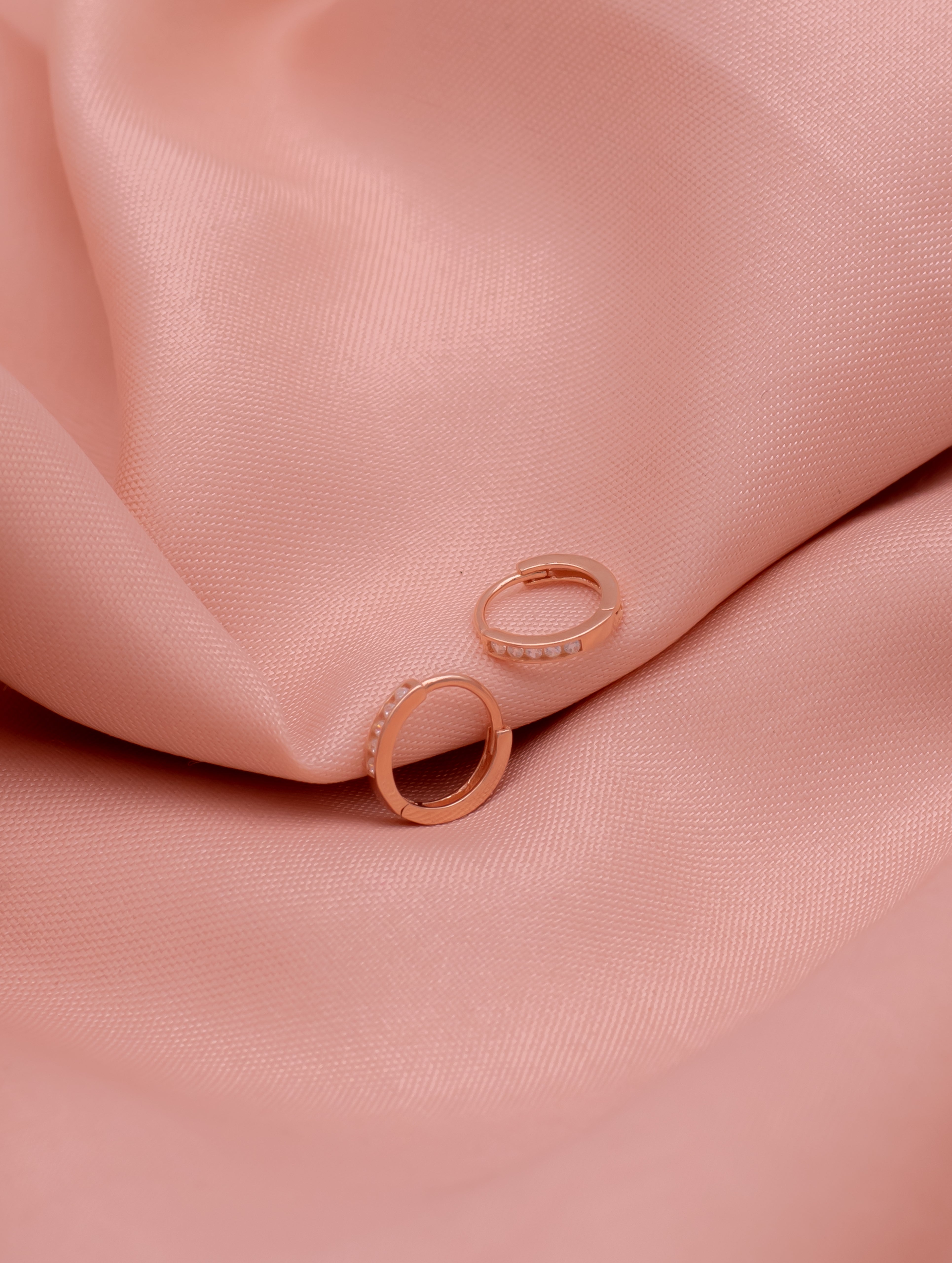 Rose Gold Minimalist Hoop Earrings