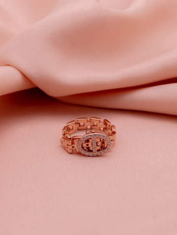 Chain-Link Oval Motif Adjustable Ring with White Swarovski Zircon