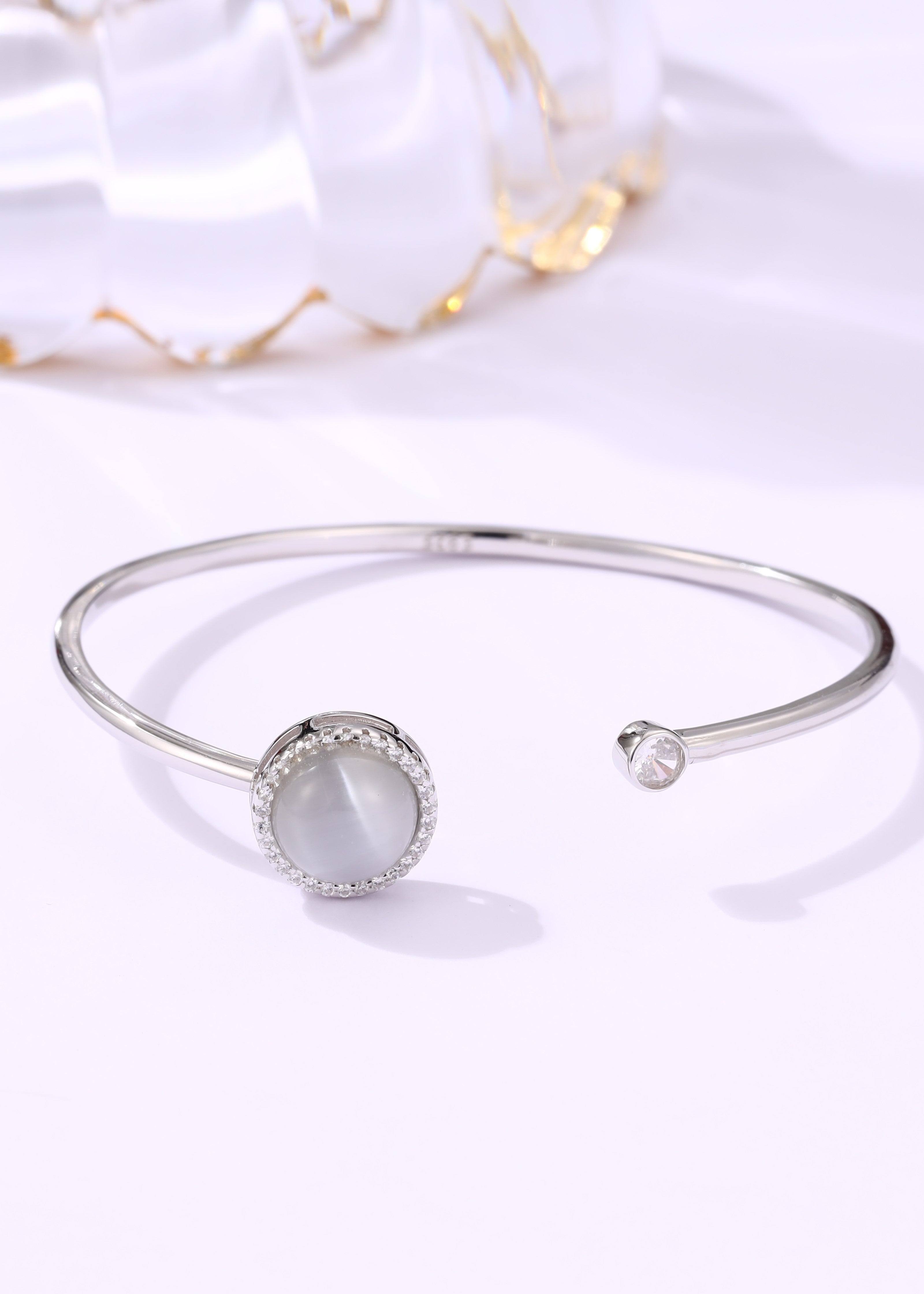Moonstone Twist Silver Kada Bracelet