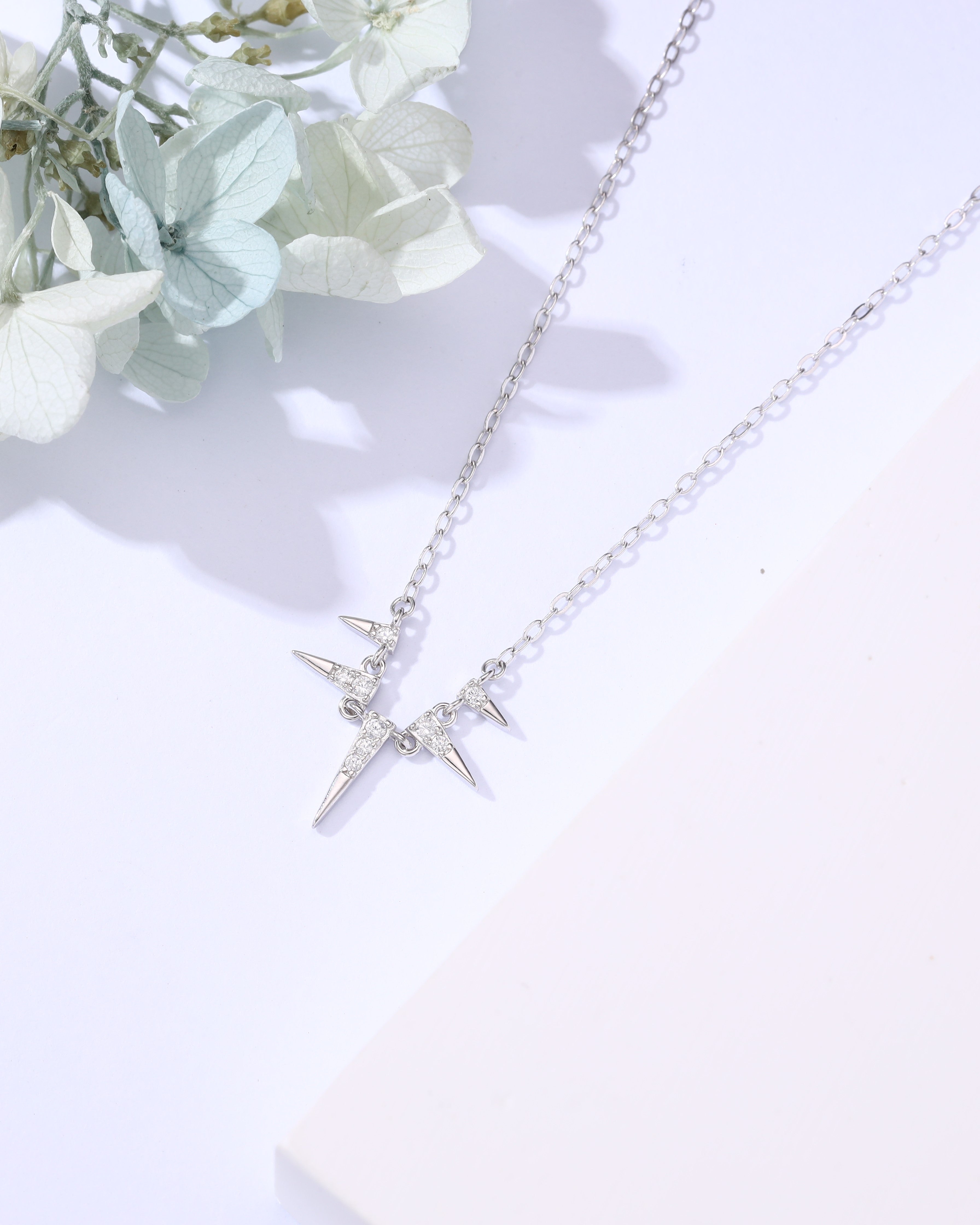 Trinket Tales Silver Charm Chain
