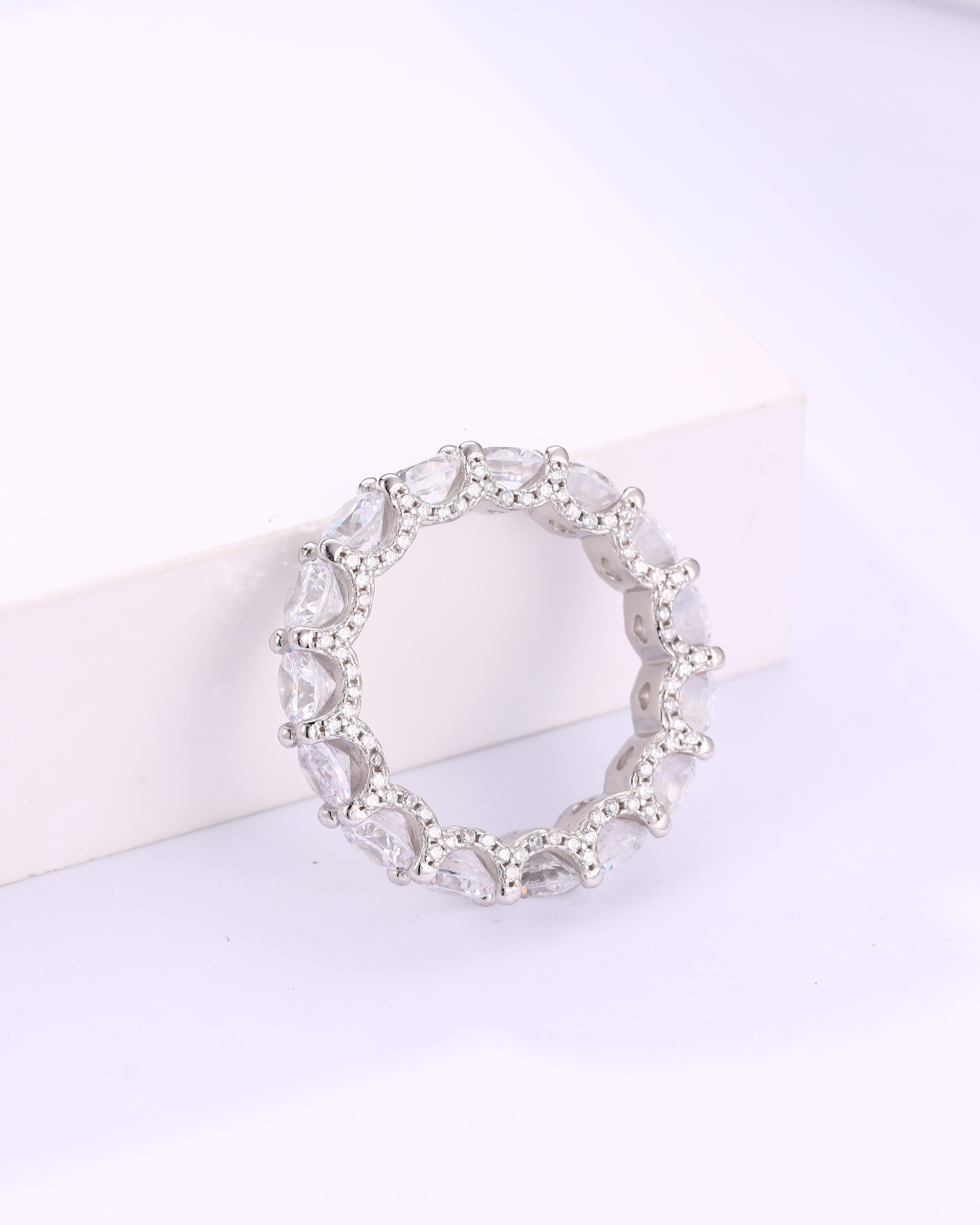 Radiant Glow Band