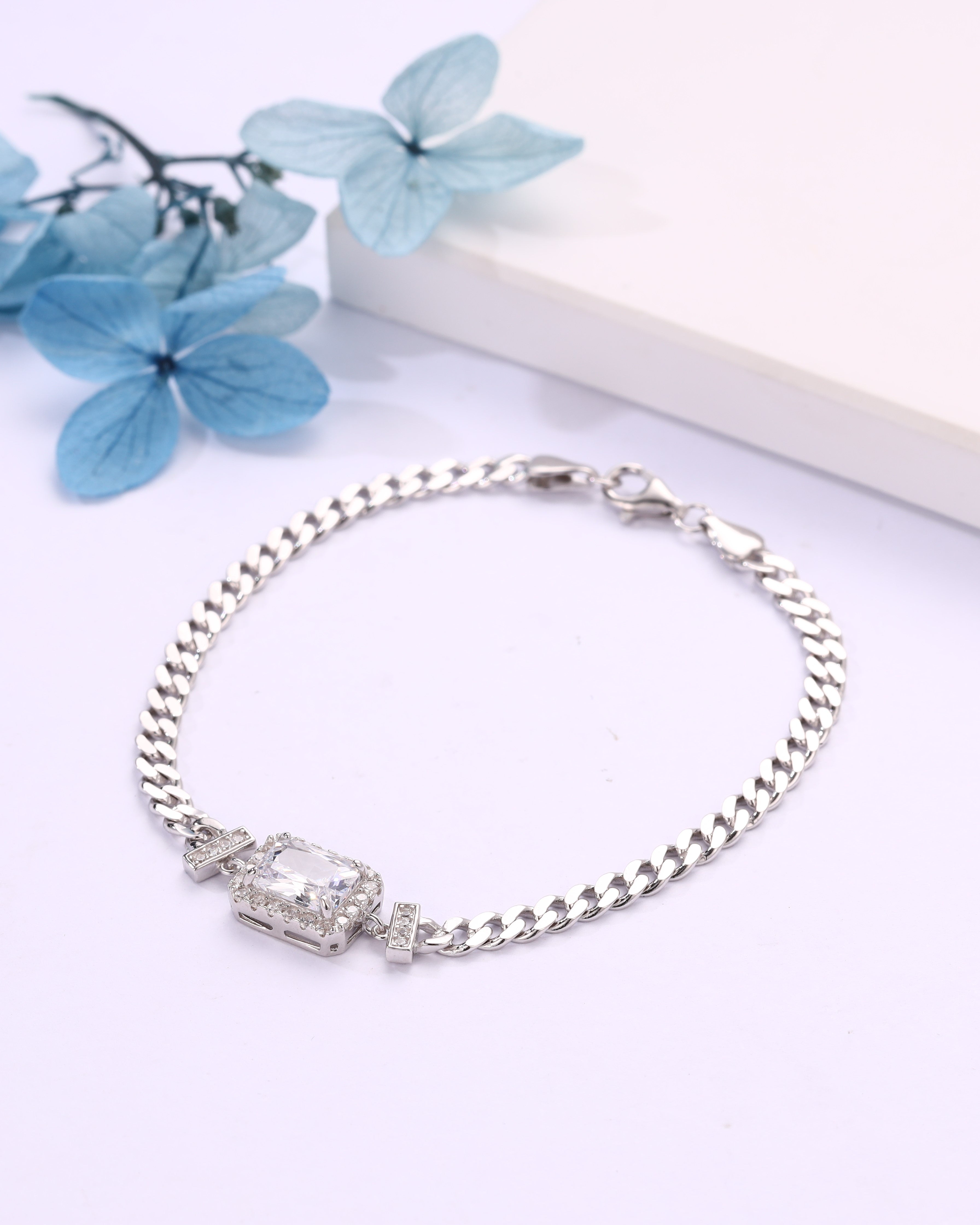 Timeless Silver Chain Bracelet with Swarovski White Zircon