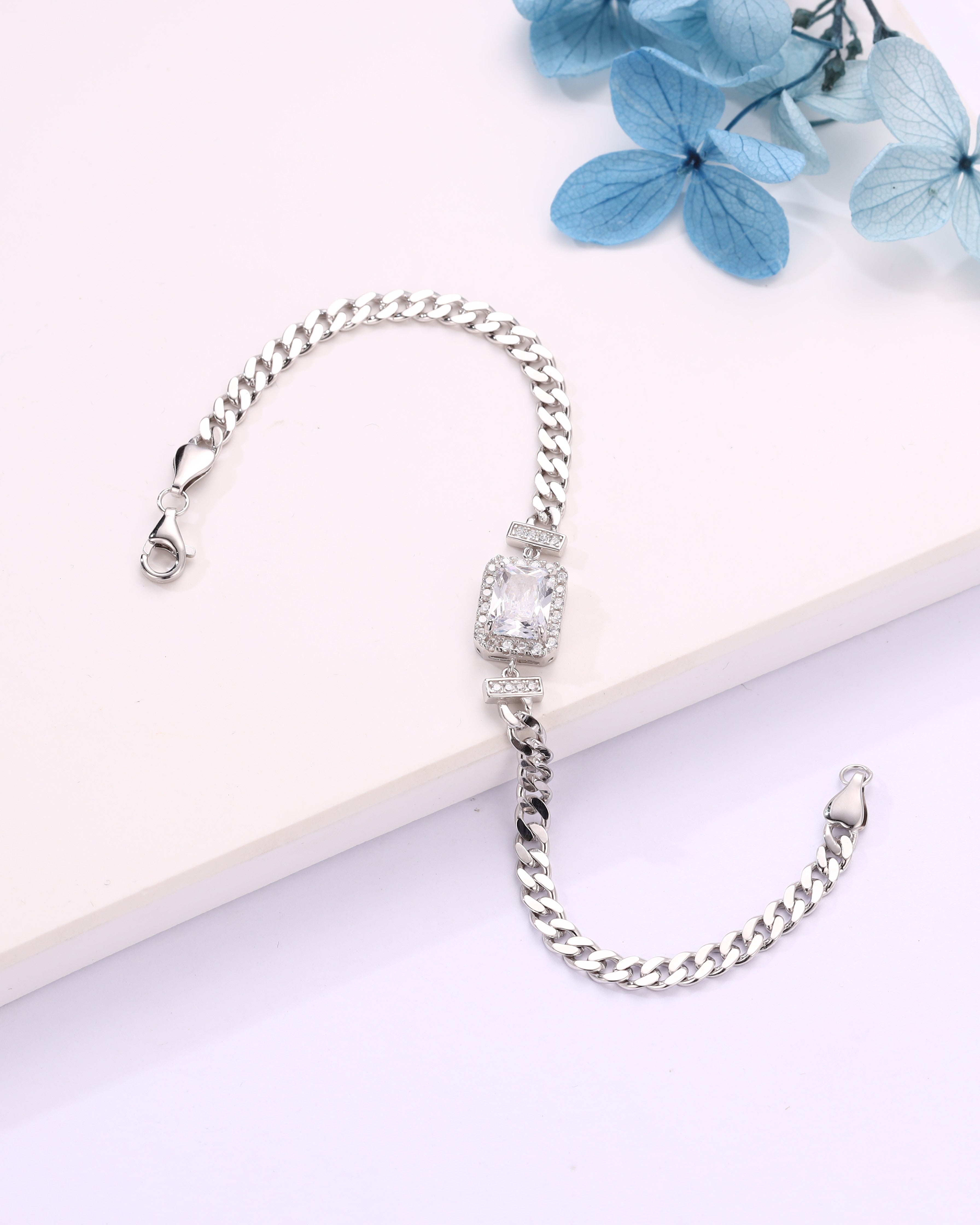 Timeless Silver Chain Bracelet with Swarovski White Zircon