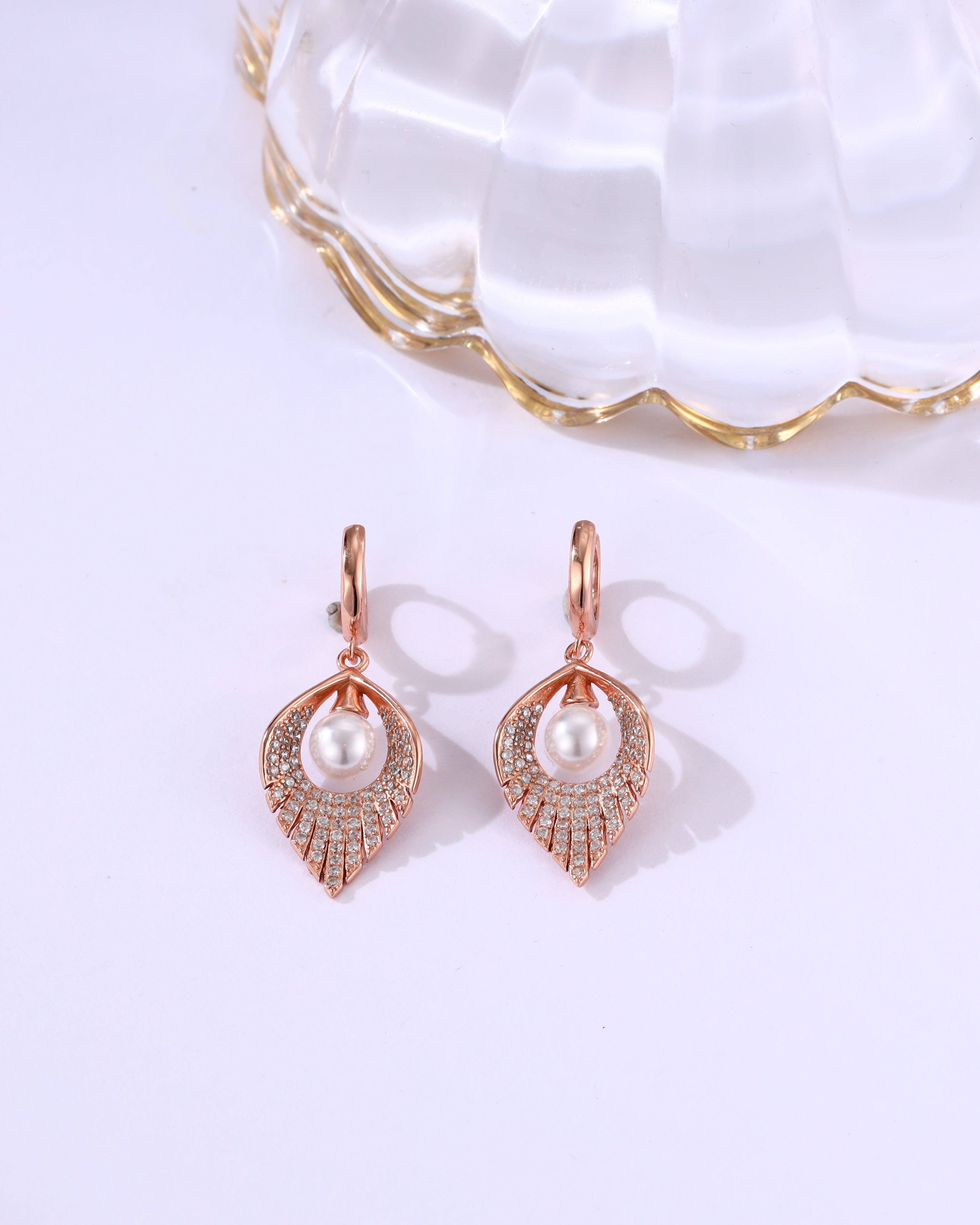 Serene Leaf Pearl Earrings
