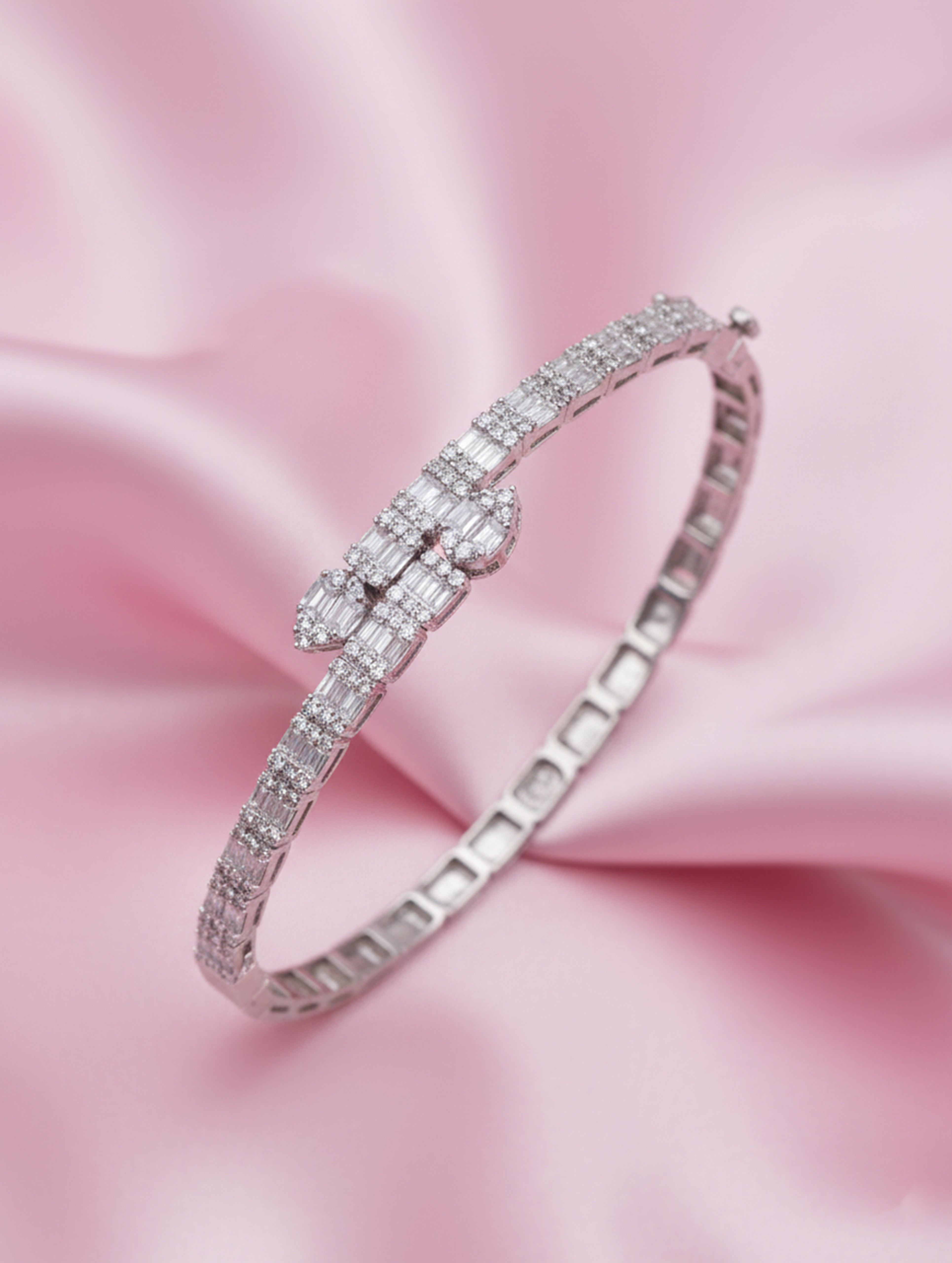 Sparkling Elegance 925 Silver Openable Kada Bracelet with White Swarovski Stones