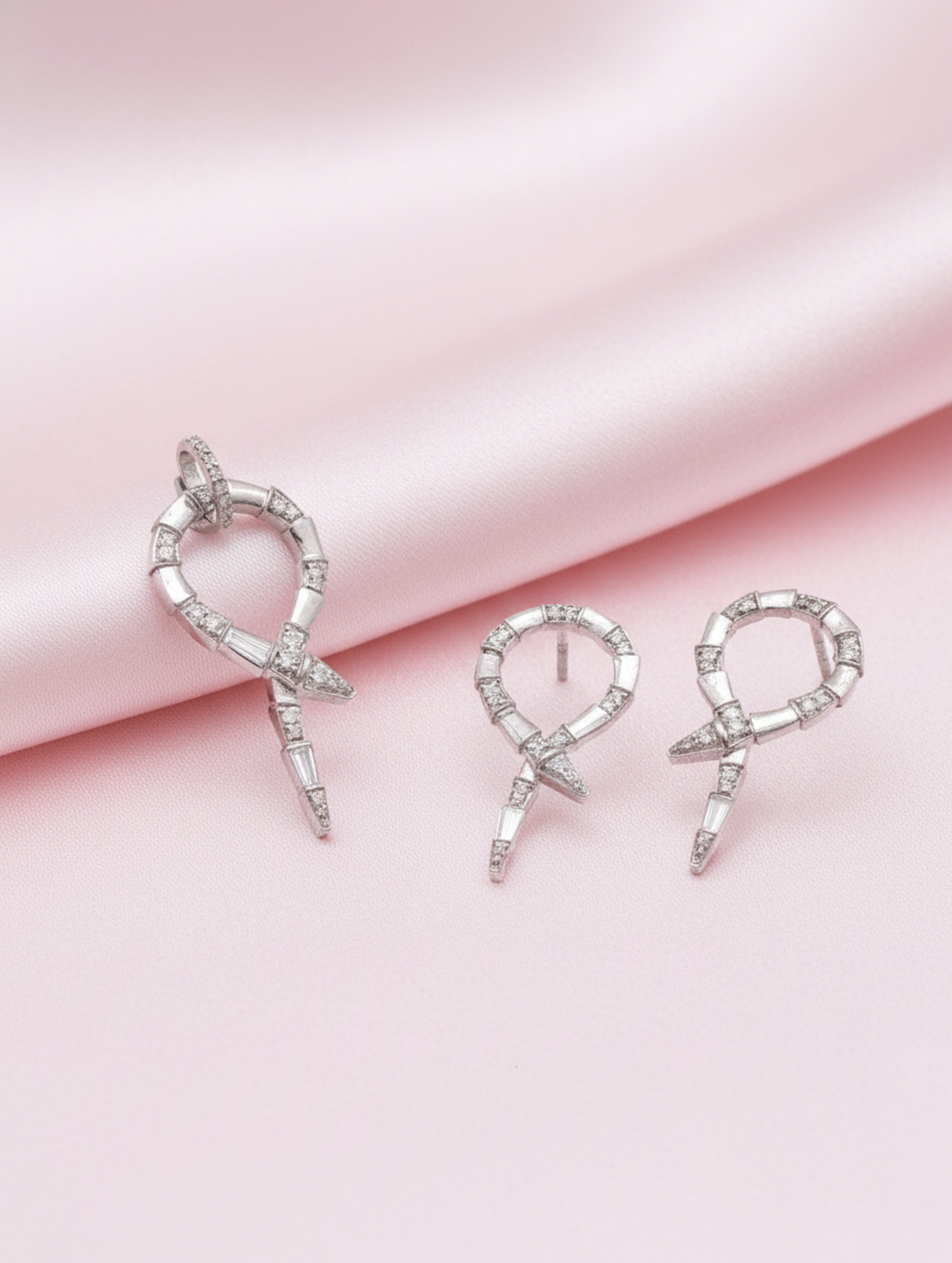 Elegant 925 Sterling Silver Pendant Set with Sparkling Stones